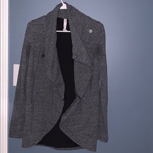 Lululemon cocoon wrap